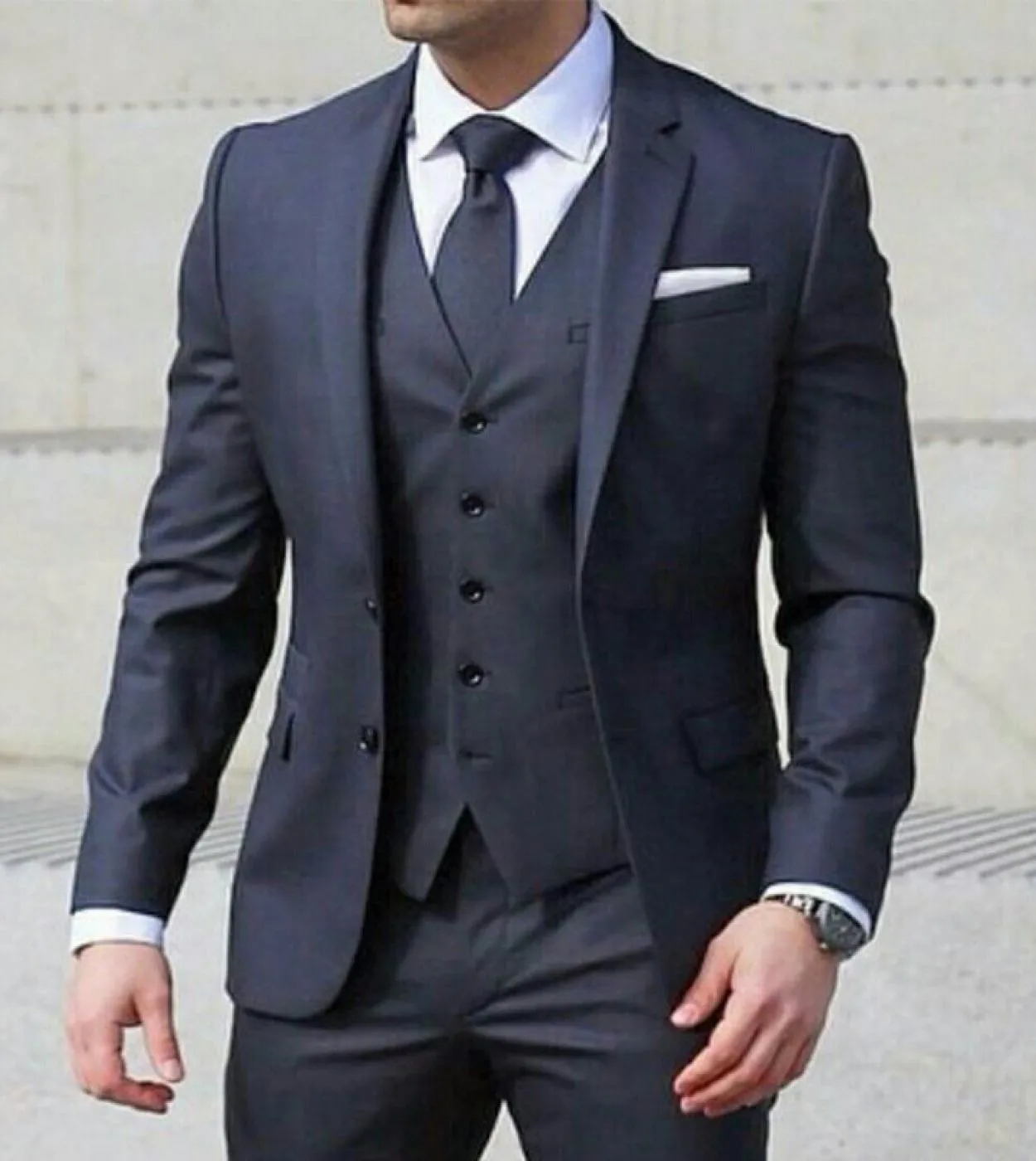 Abiti da uomo formali blu scuro per giacca da uomo da 3 pezzi da matrimonio con gilet di pantaloni con risvolto con risvolto nuo