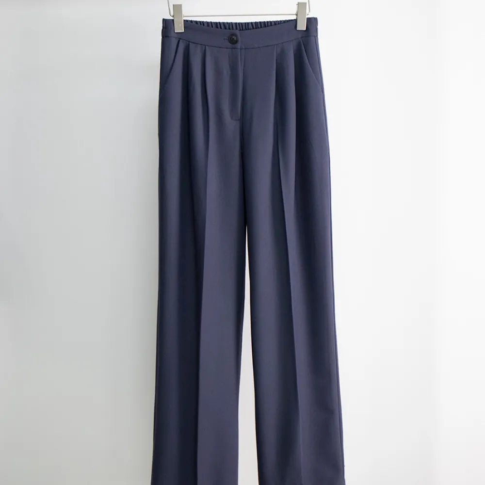 Abito da gilet in tre pezzi e abito da pantaloni da donna per pendolari in stile britannico nuovo autunno e inverno 2023