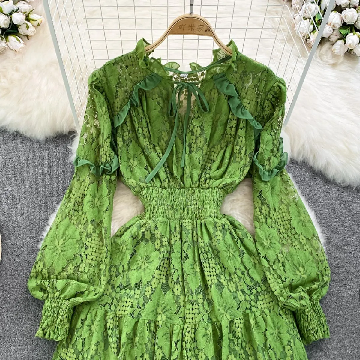 Abito estivo elegante in pizzo midi per donna Fiore con gancio di lusso Manica lunga Abiti femminili Dolce volant Cravatta al co