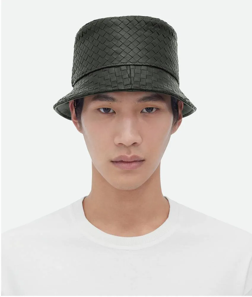 Cappello In Pelle Con Motivo Intrecciato 