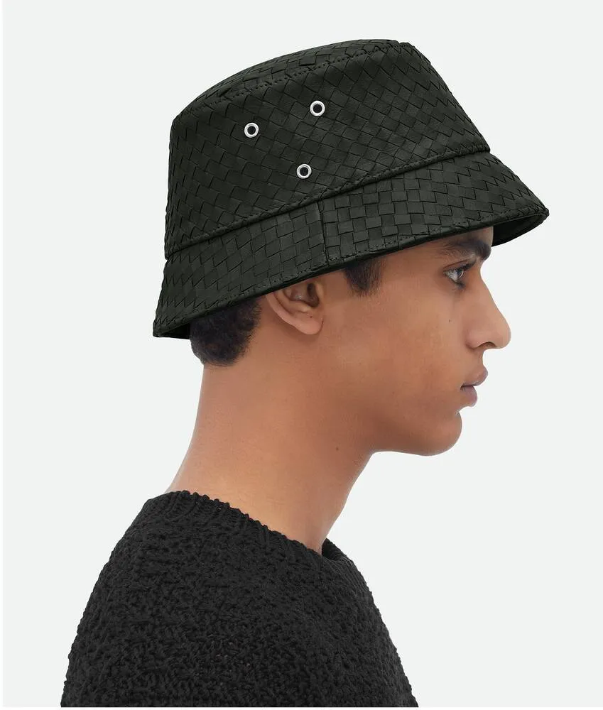 Cappello In Pelle Con Motivo Intrecciato 