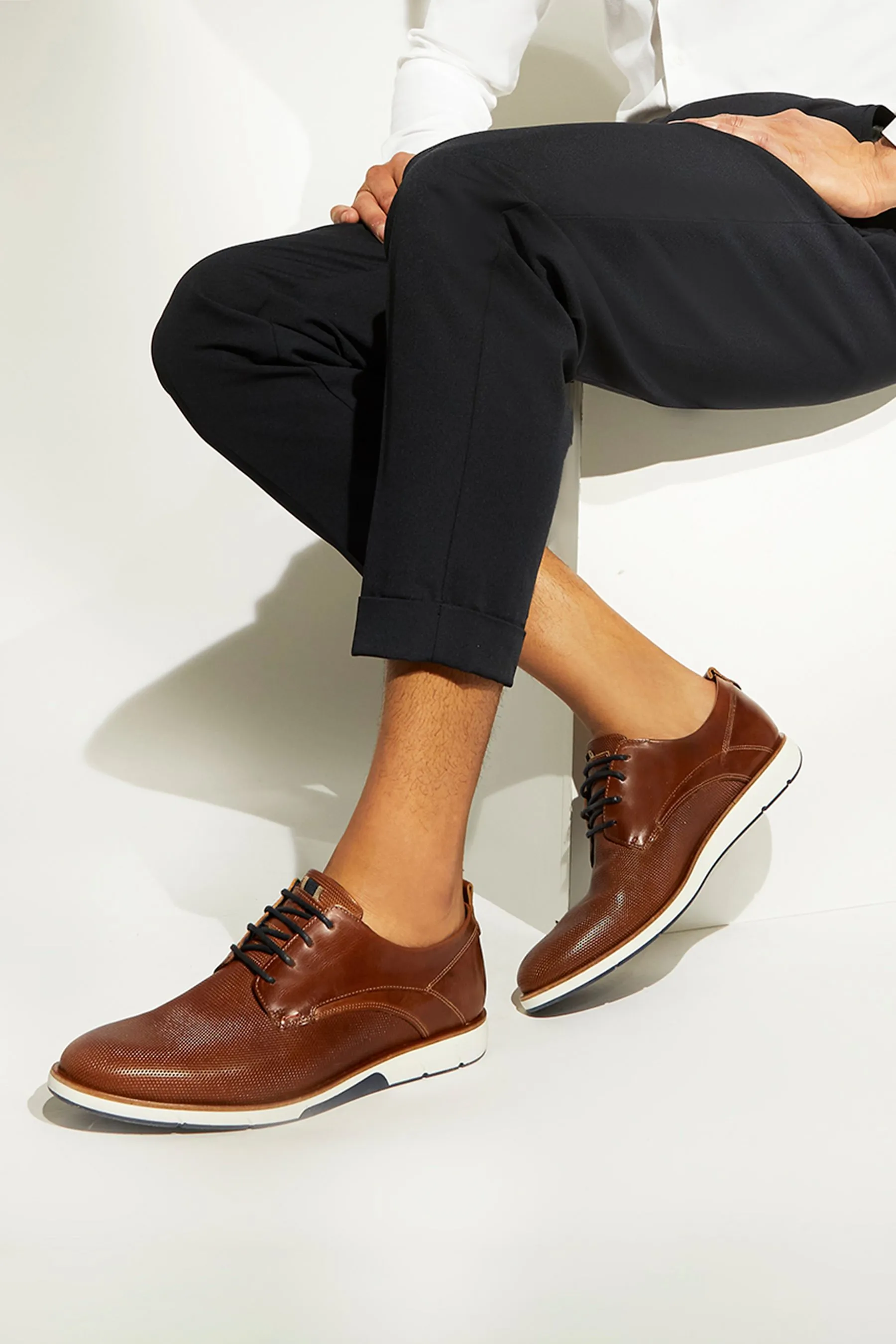 Dune London - Barnabey - Scarpe Derby traforata tinta unita