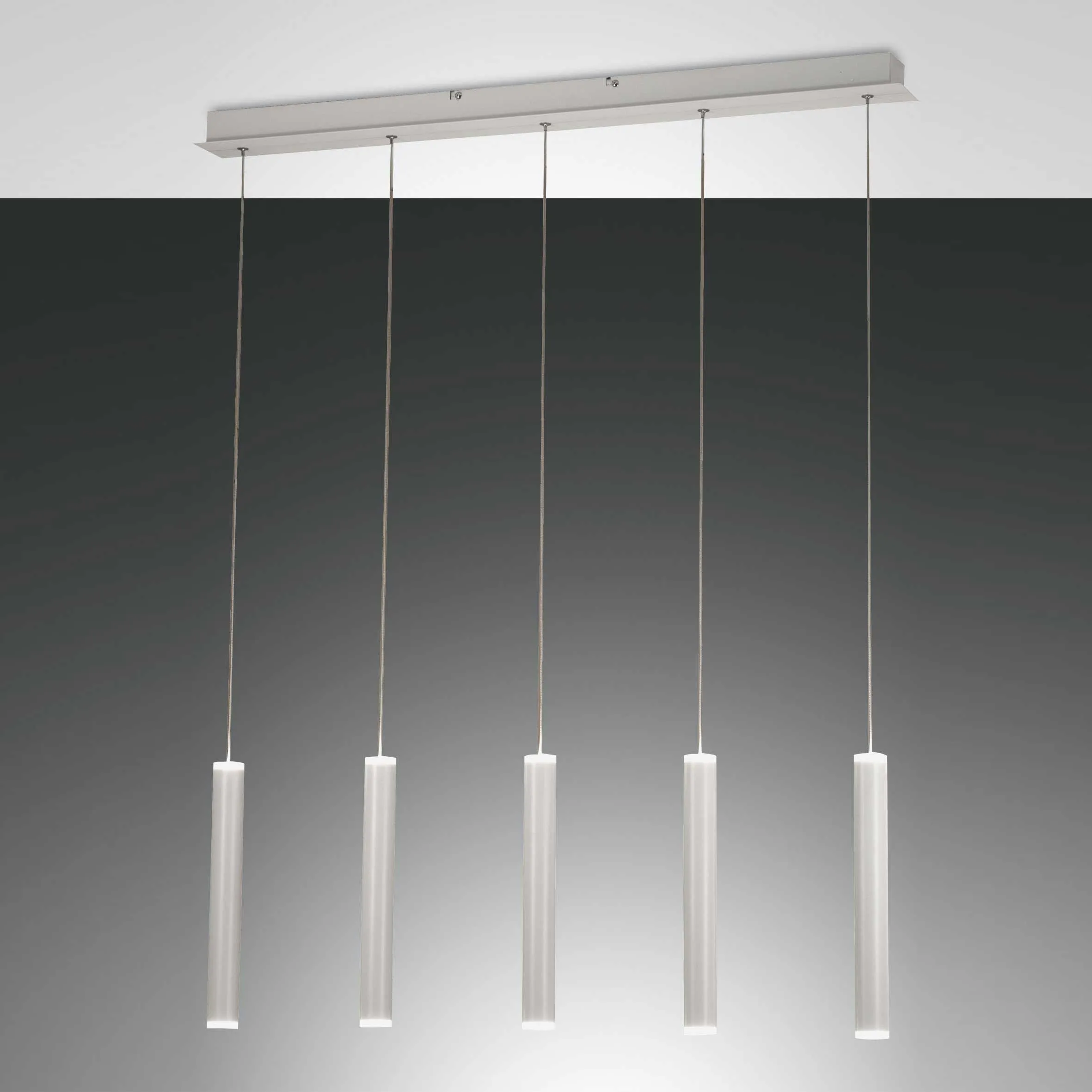 Fabas Luce  Lampada a sospensione a LED con 5 diffusori dalle linee moderne ed eleganti Prado - 33W - 3000k Luce Calda