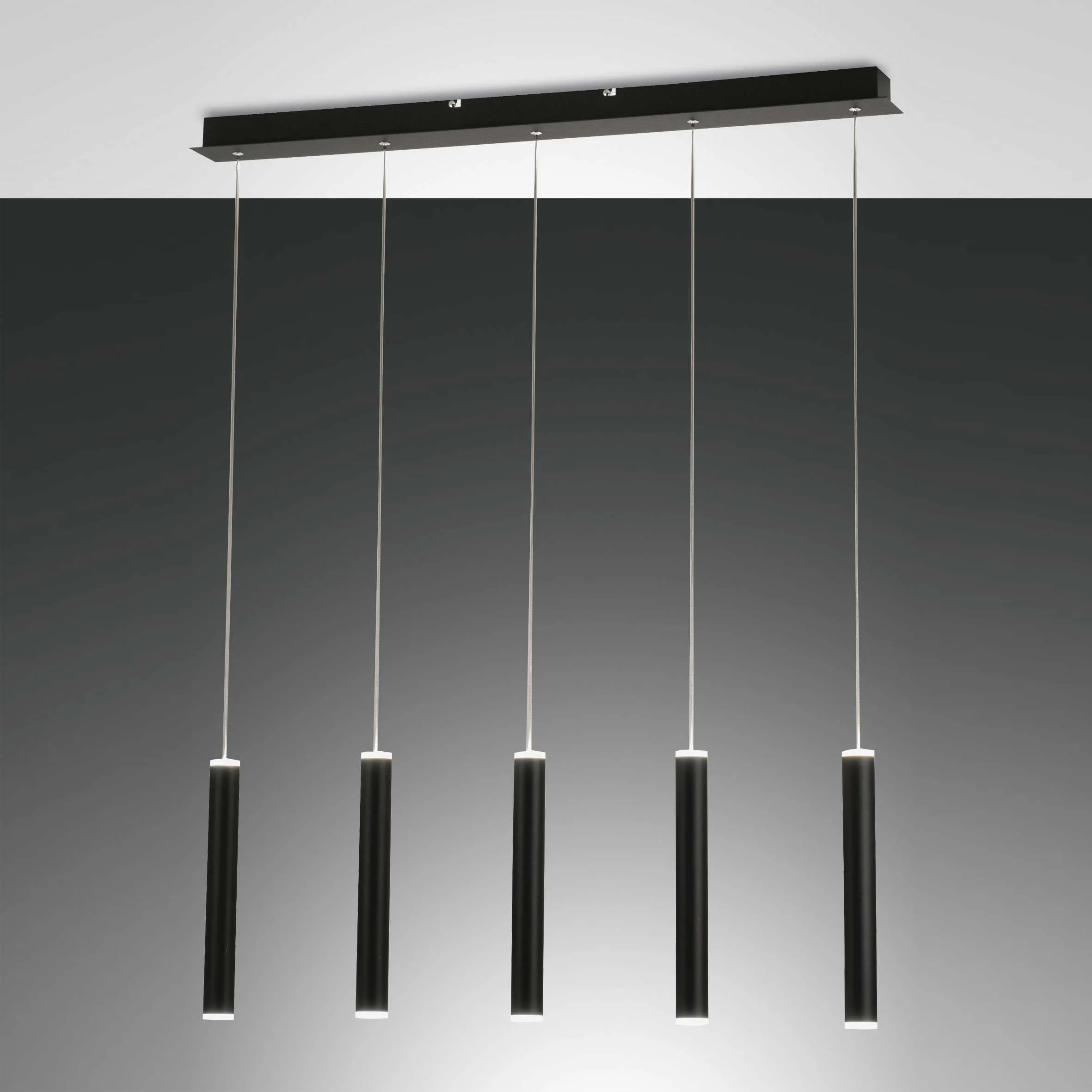 Fabas Luce  Lampada a sospensione a LED con 5 diffusori dalle linee moderne ed eleganti Prado - 33W - 3000k Luce Calda