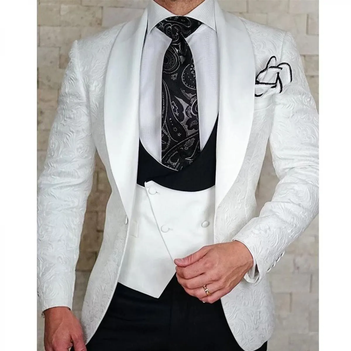 Smoking da matrimonio bianco floreale per lo sposo gilet doppiopetto slim fit in 3 pezzi con pantaloni neri Male Fashion Co